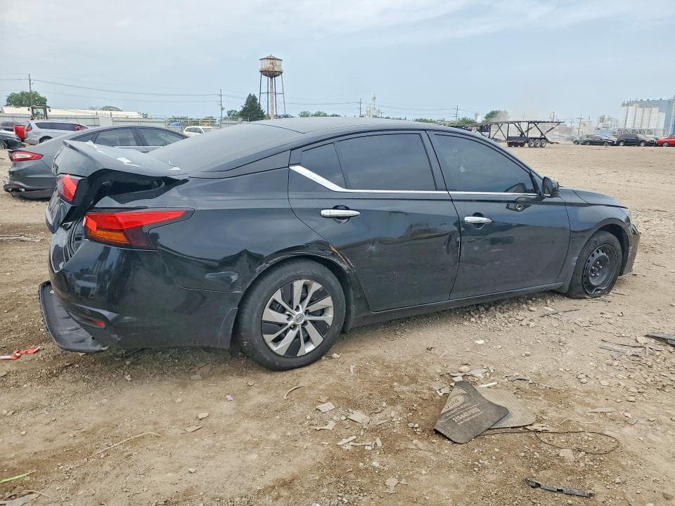 2023 NISSAN ALTIMA S 3
