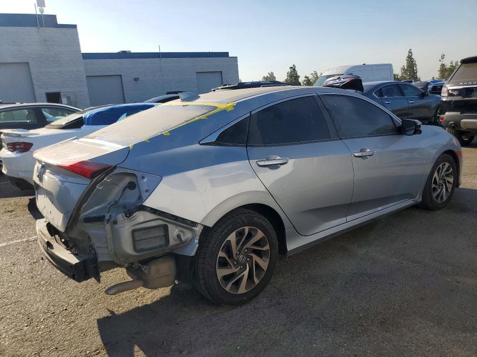 2017 HONDA CIVIC EX 3