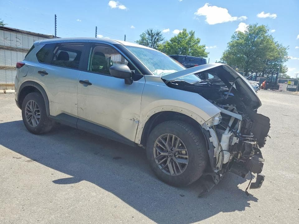 2024 NISSAN ROGUE S 4