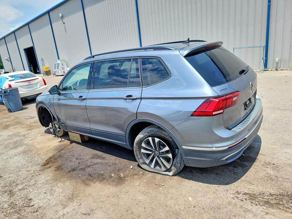 2023 VOLKSWAGEN TIGUAN S 2