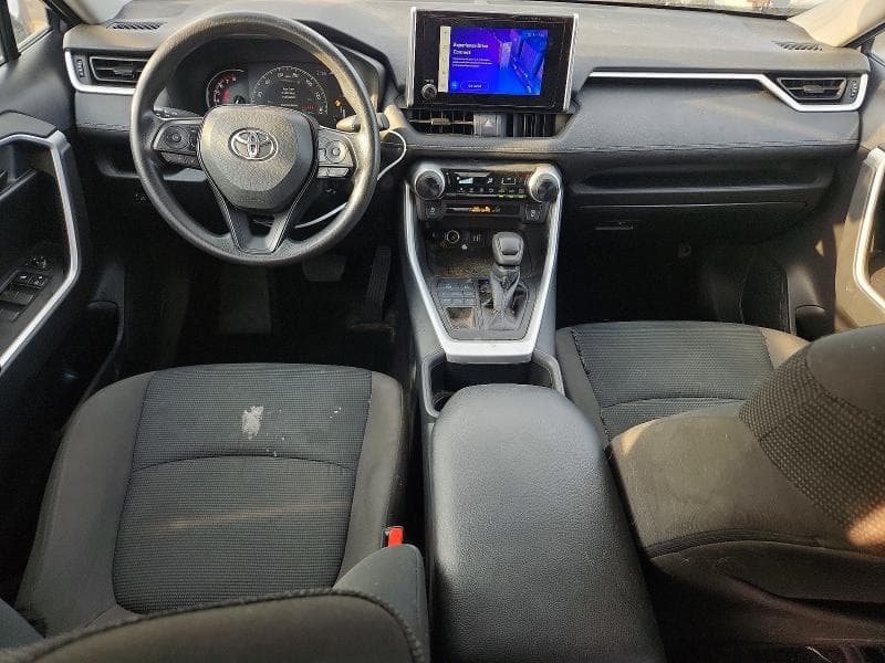2024 TOYOTA RAV4 LE 8