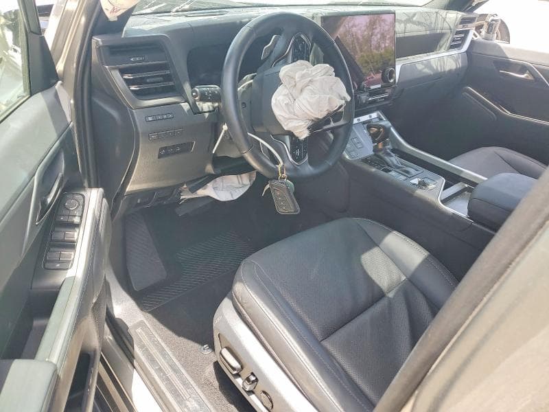 2025 LEXUS GX 550 PREMIUM 8