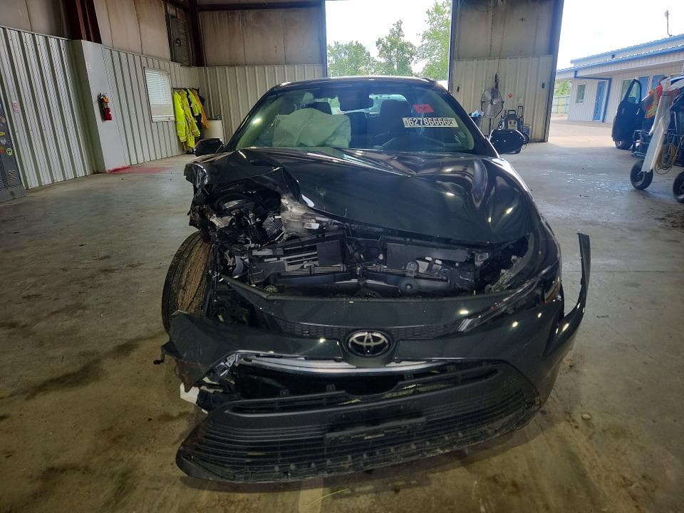 2026 TOYOTA COROLLA LE 5