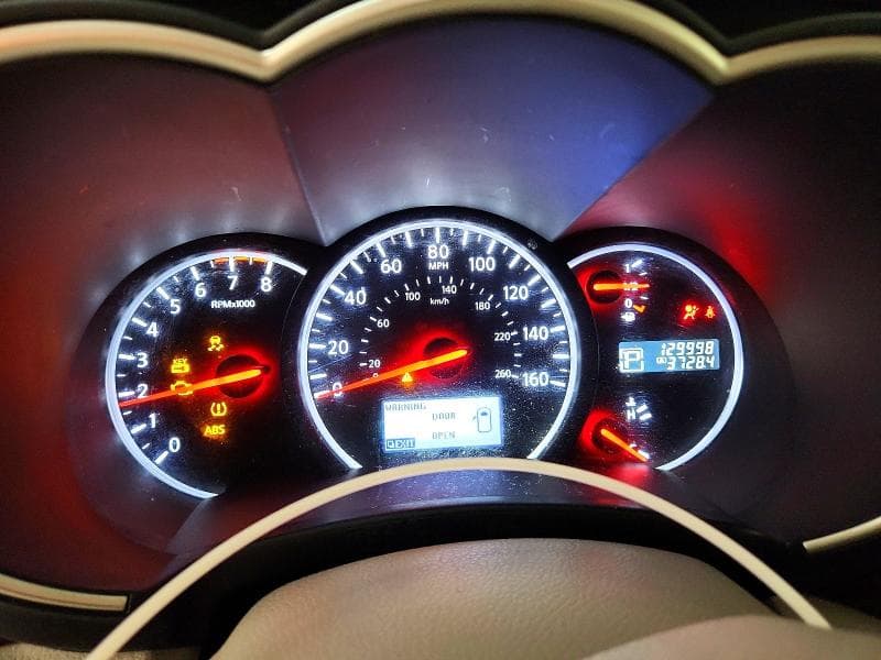 2017 NISSAN QUEST SV 9
