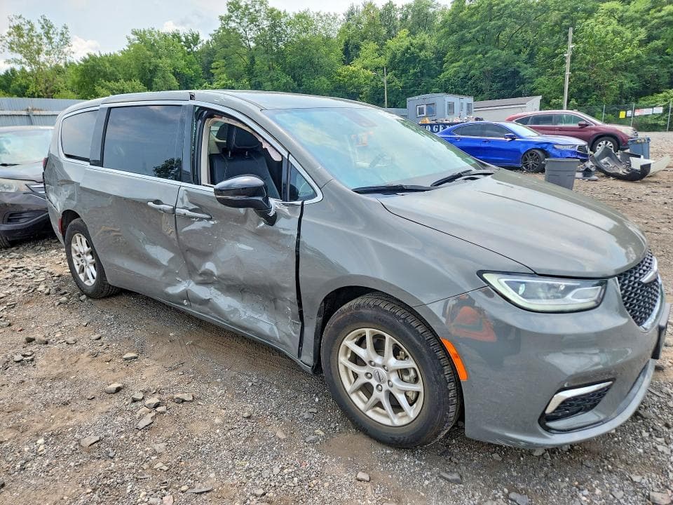 2024 CHRYSLER PACIFICA TOURING L 4