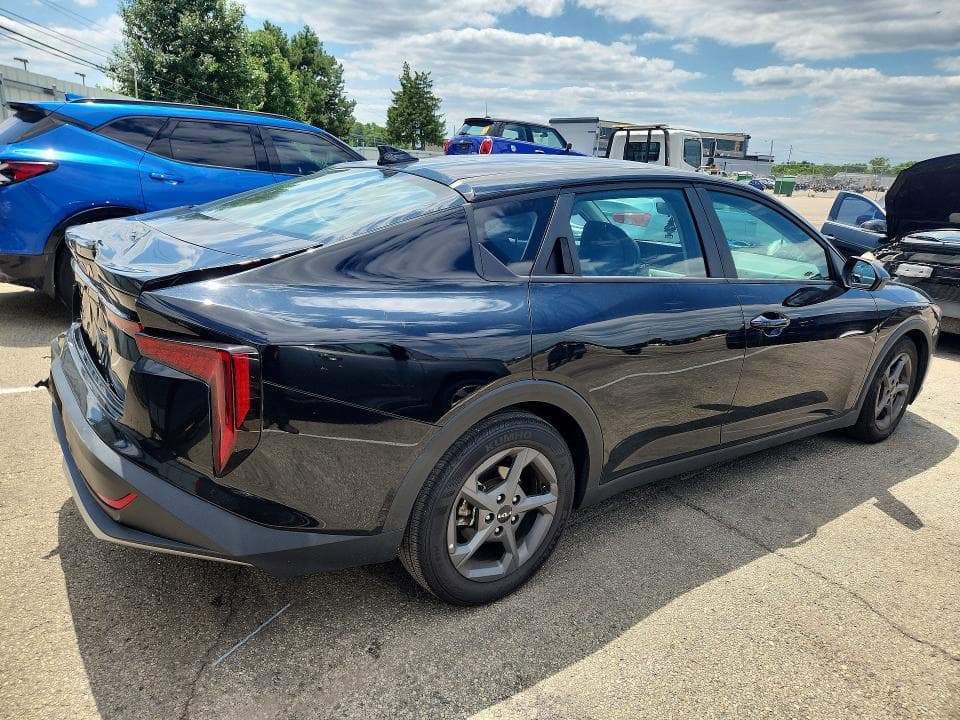 2025 KIA K4 LXS 3