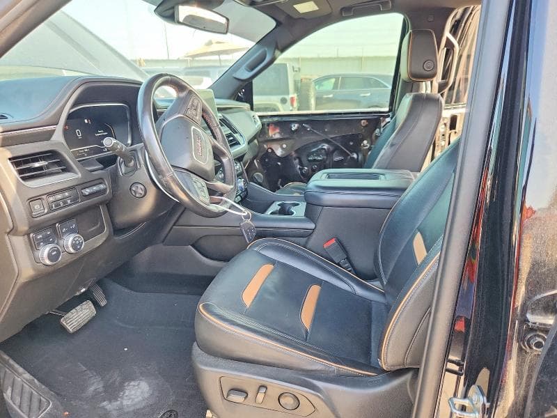 2023 GMC YUKON AT4 7