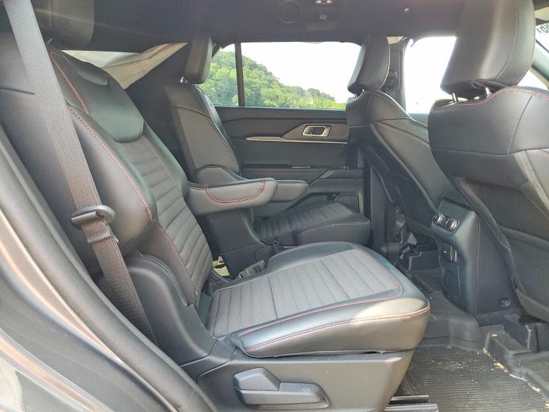 2025 FORD EXPLORER ST-LINE 11