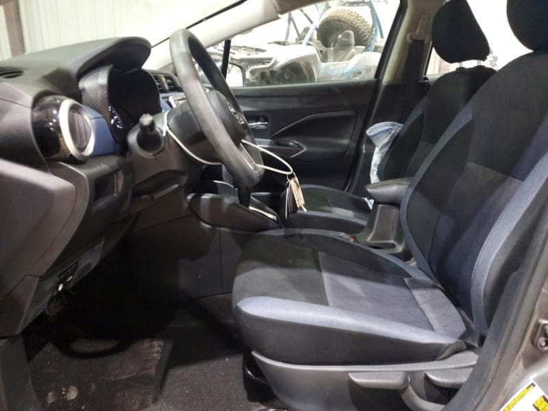 2025 NISSAN VERSA SV 7