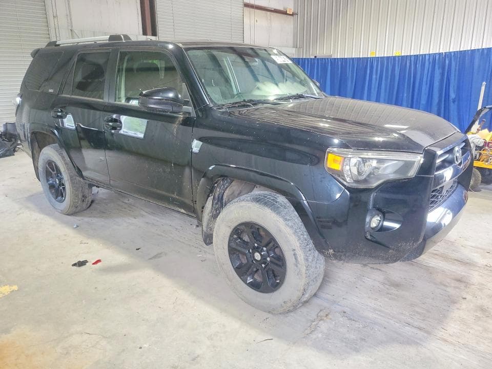 2021 TOYOTA 4RUNNER SR5 4