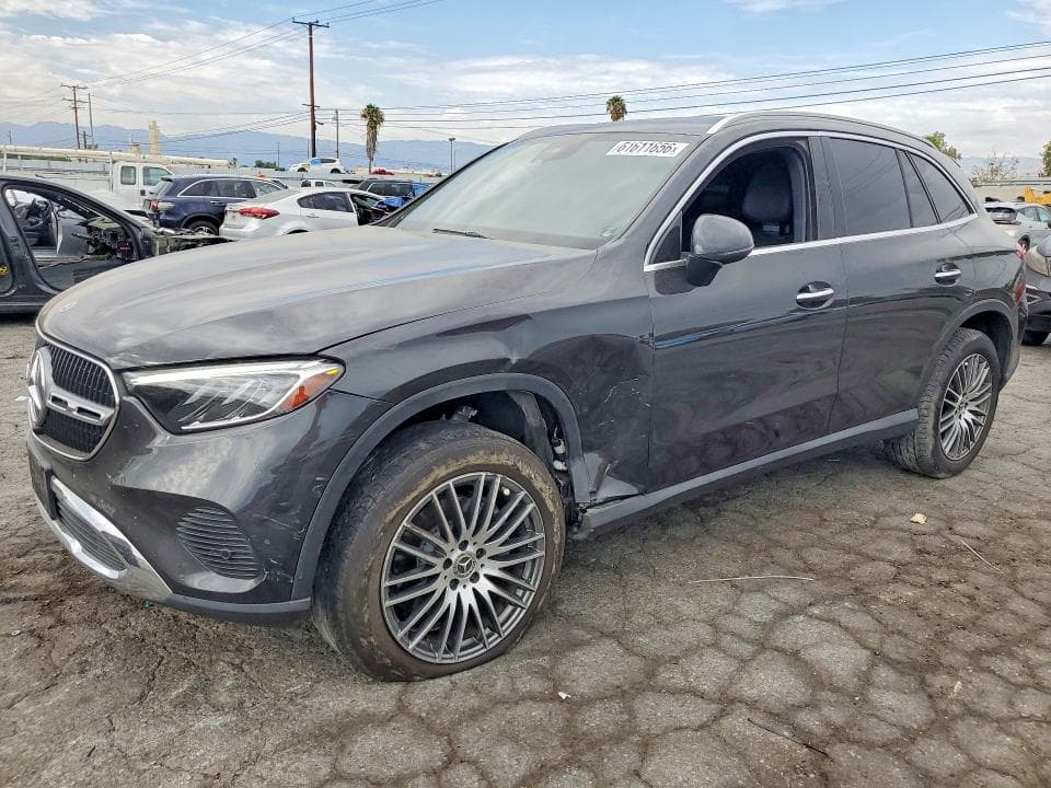 2024 MERCEDES-BENZ GLC 300
