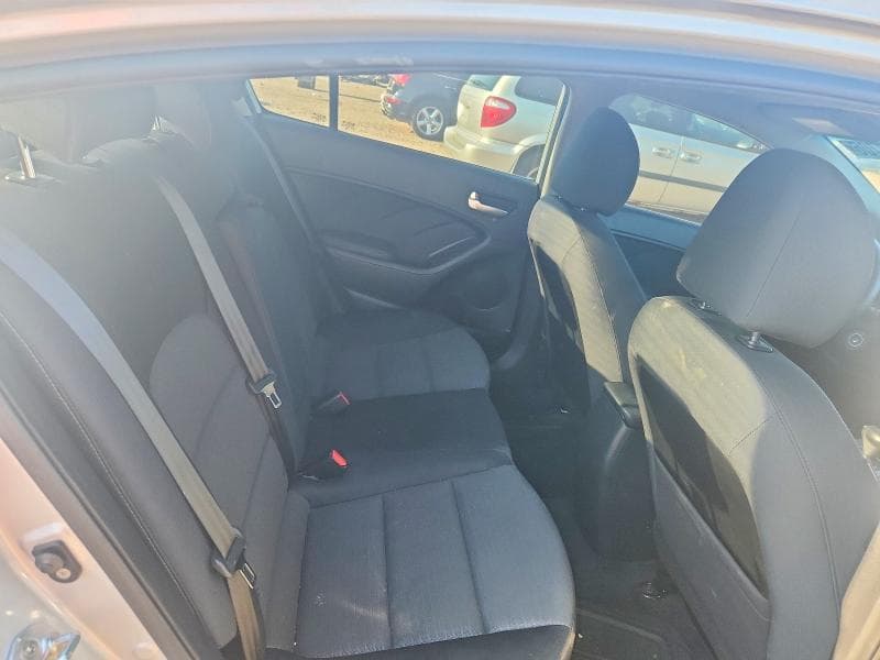 2017 KIA FORTE LX 10