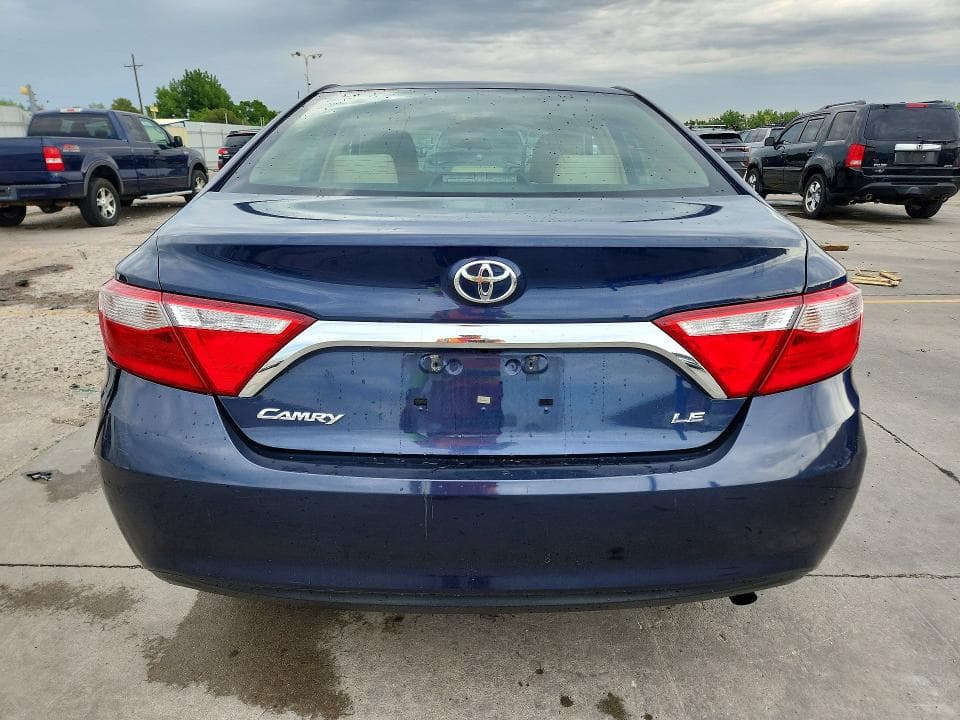 2017 TOYOTA CAMRY LE 6