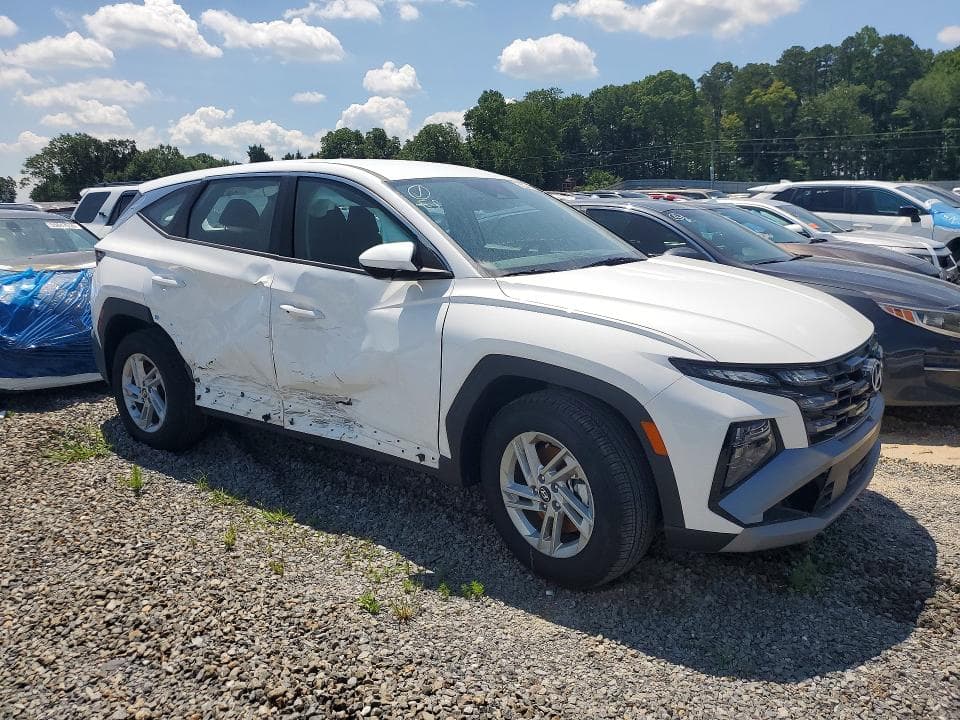 2026 HYUNDAI TUCSON SE 4