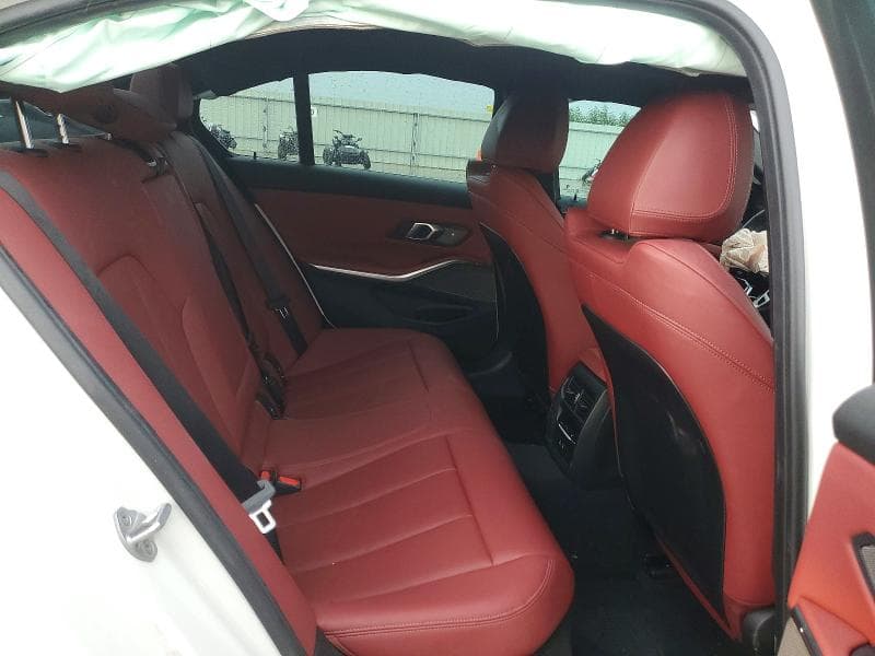 2026 BMW 330XI 10