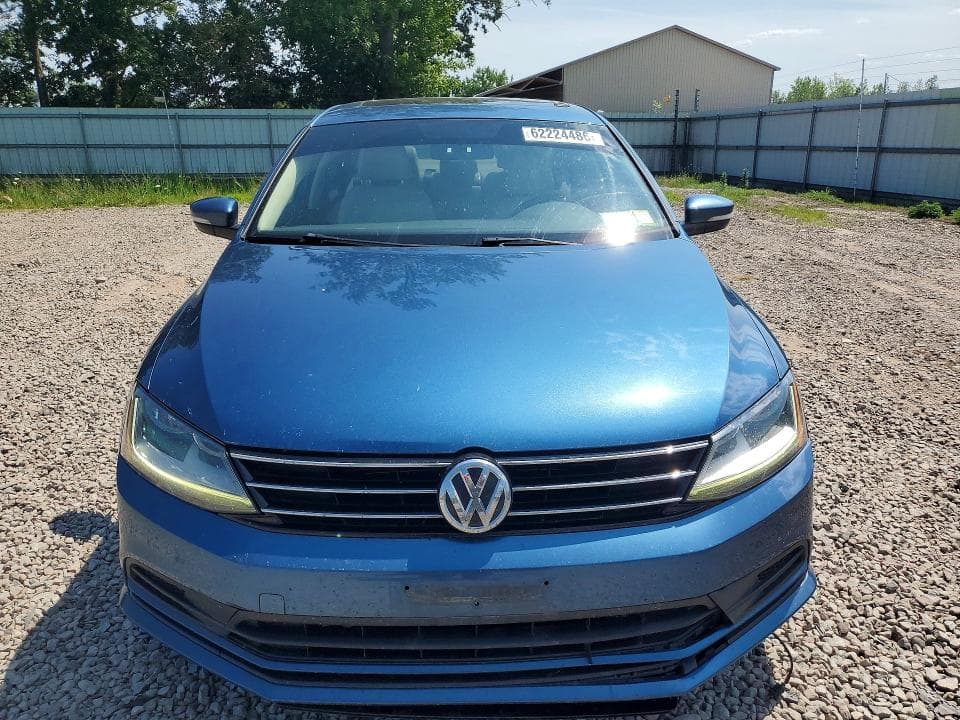2017 VOLKSWAGEN JETTA SE 5
