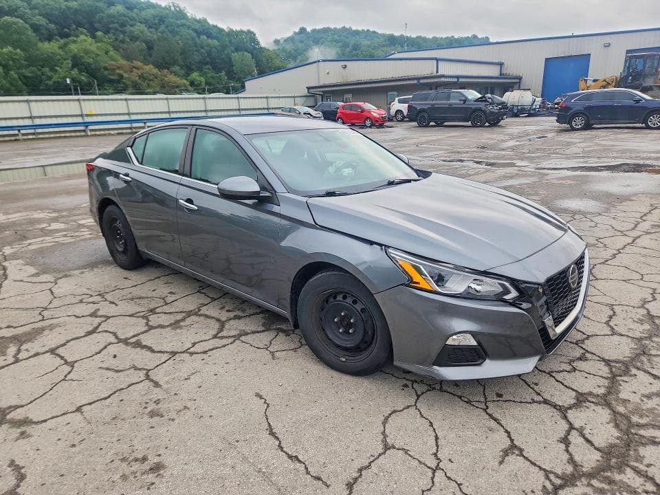 2019 NISSAN ALTIMA S 4
