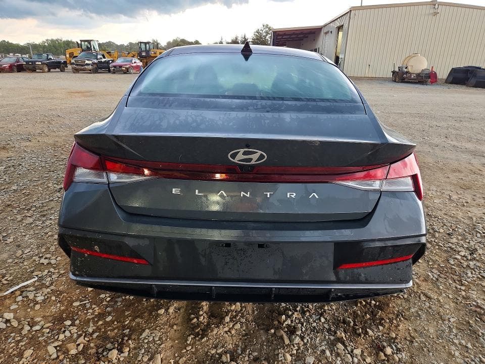 2024 HYUNDAI ELANTRA SEL 6