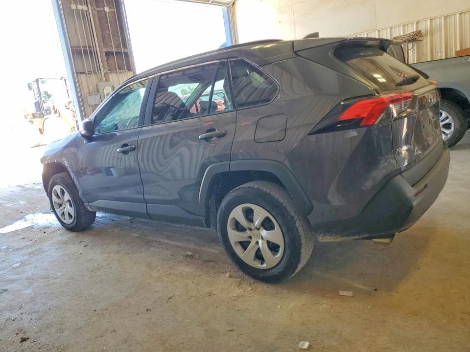2020 TOYOTA RAV4 LE 2