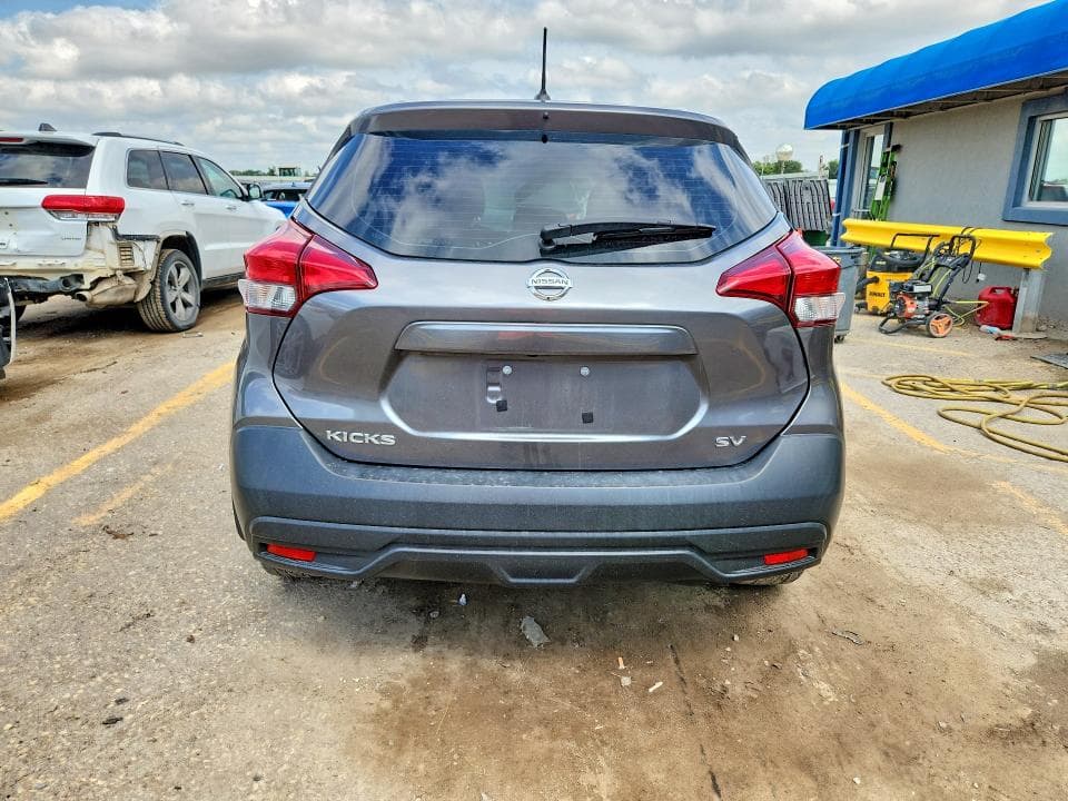 2018 NISSAN KICKS SV 6