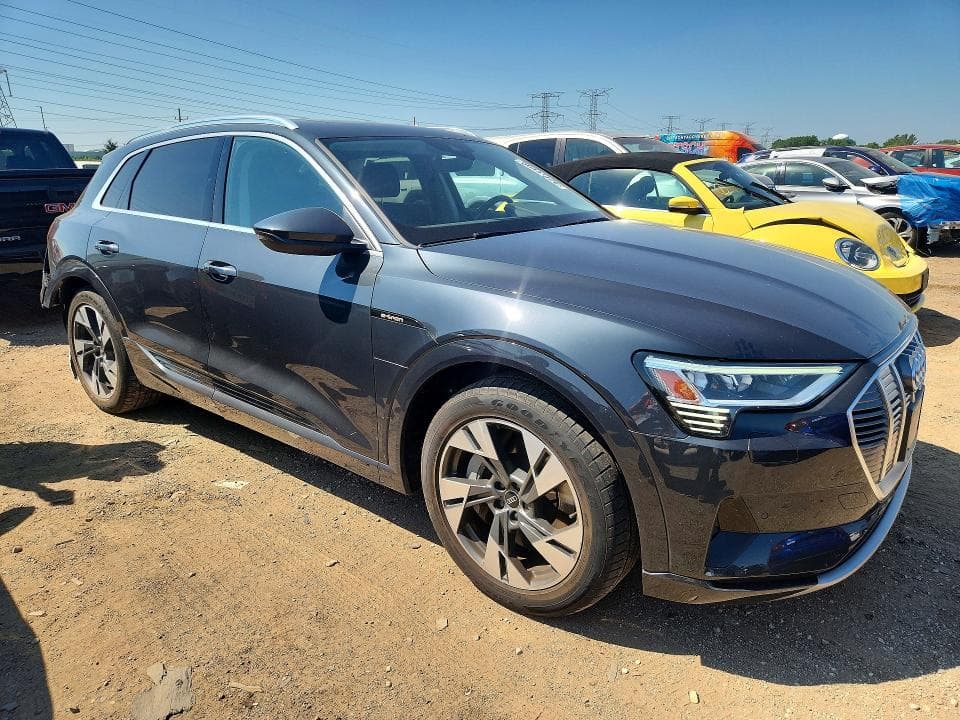 2021 AUDI E-TRON PREMIUM 4