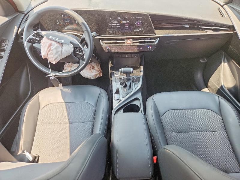 2023 KIA NIRO EX 8