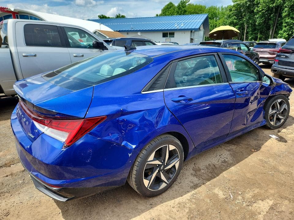2021 HYUNDAI ELANTRA LIMITED 3