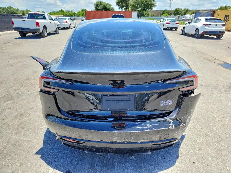 2026 TESLA MODEL 3 6