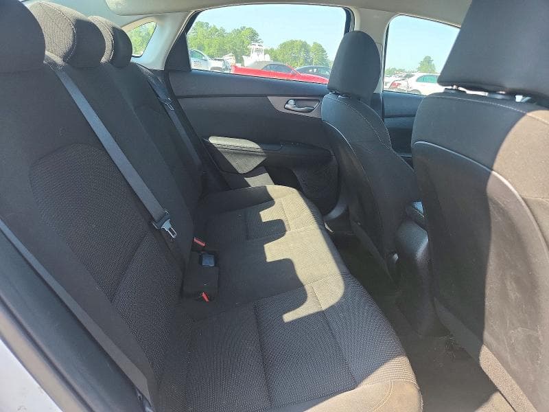 2021 KIA FORTE FE 10