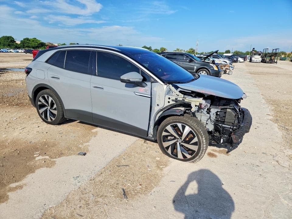 2022 VOLKSWAGEN ID.4 PRO S 4