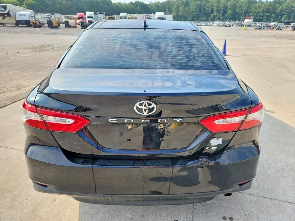 2019 TOYOTA CAMRY LE 6