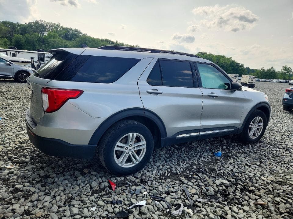 2023 FORD EXPLORER XLT 3