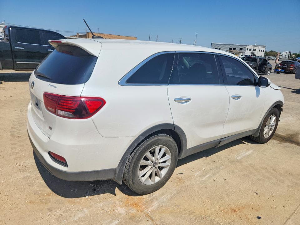 2020 KIA SORENTO LX 3