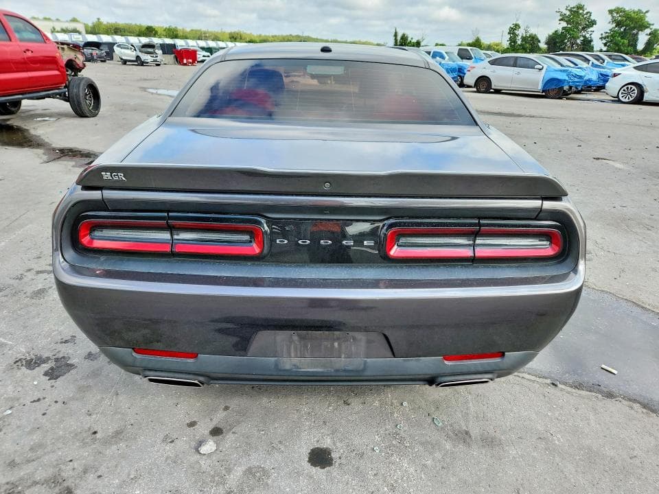 2019 DODGE CHALLENGER SXT 6