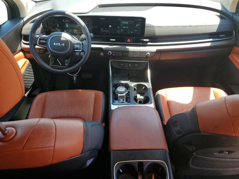 2025 KIA CARNIVAL EX 8