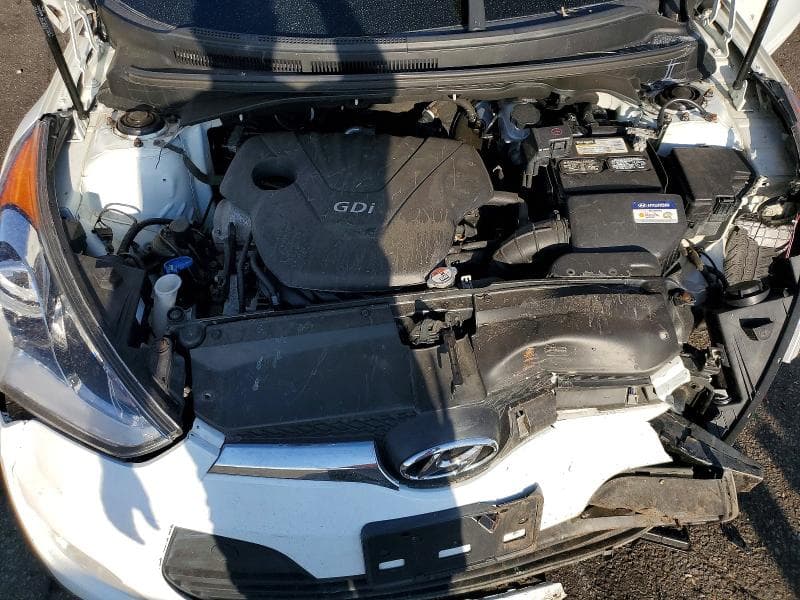 2017 HYUNDAI VELOSTER BASE 11