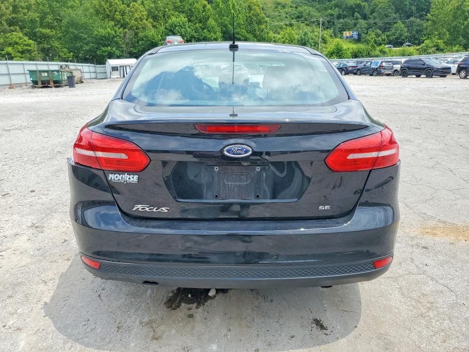 2018 FORD FOCUS SE 6