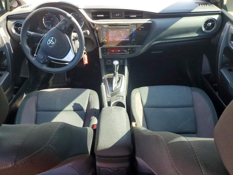 2017 TOYOTA COROLLA LE 8