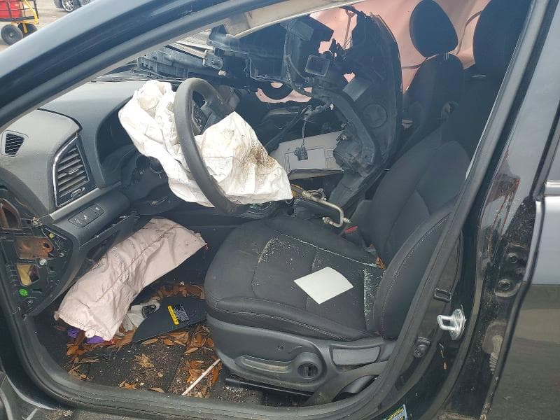 2018 HYUNDAI ELANTRA SEL 7