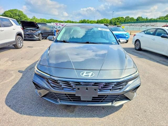 2025 HYUNDAI ELANTRA LIMITED 5