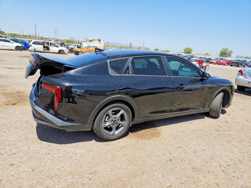 2025 KIA K4 LXS 3