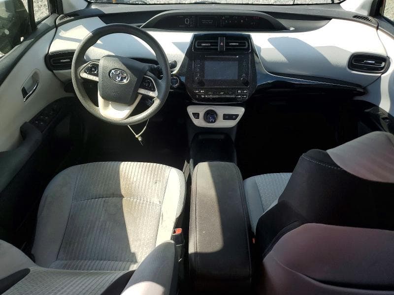 2017 TOYOTA PRIUS TWO 8