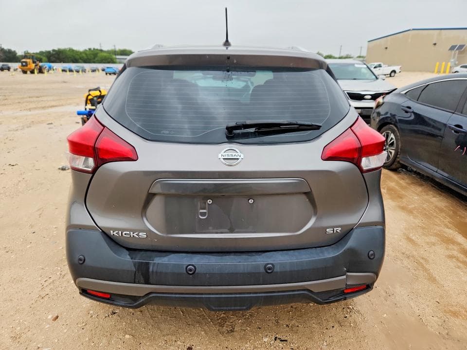2020 NISSAN KICKS SR 6