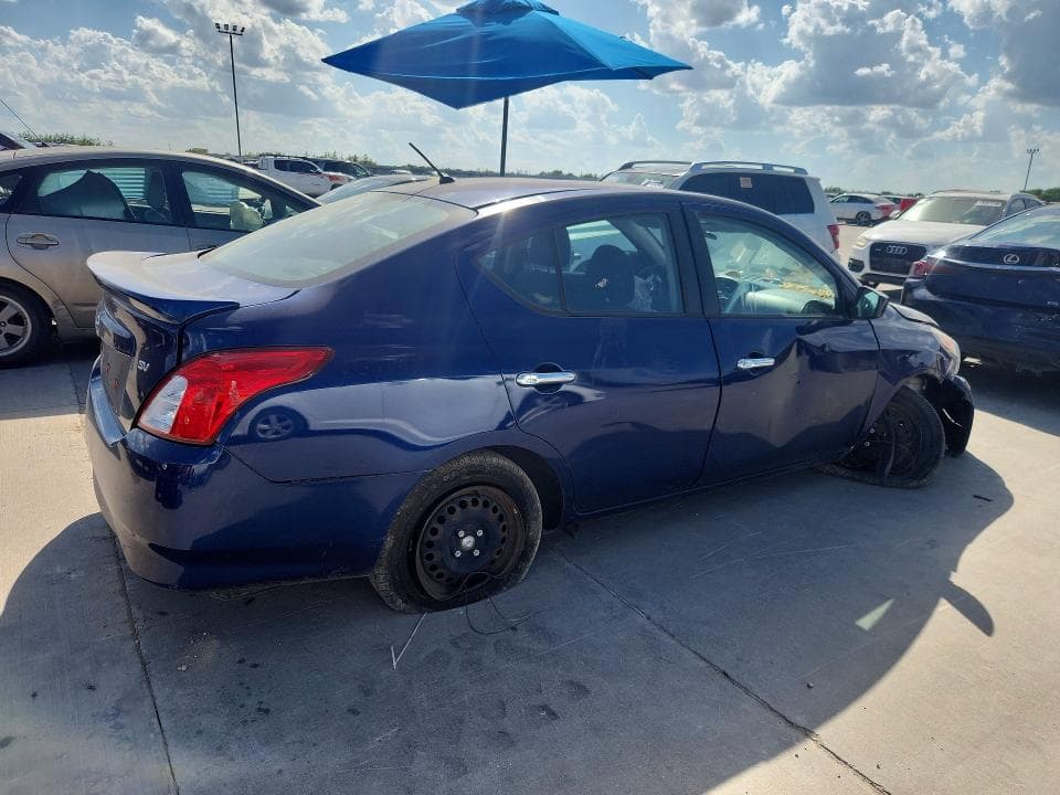 2018 NISSAN VERSA SV 3