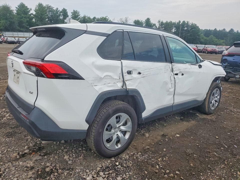 2019 TOYOTA RAV4 LE 3