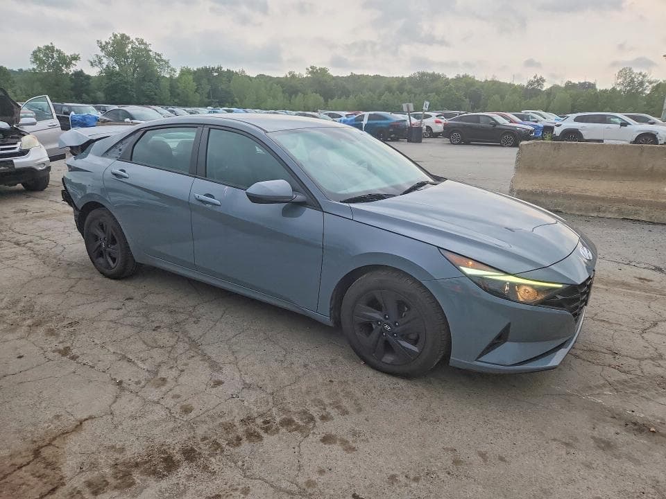 2021 HYUNDAI ELANTRA SEL 4