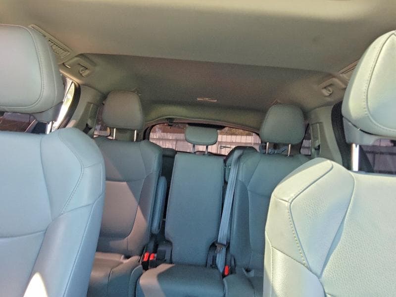 2021 TOYOTA SIENNA XLE 10