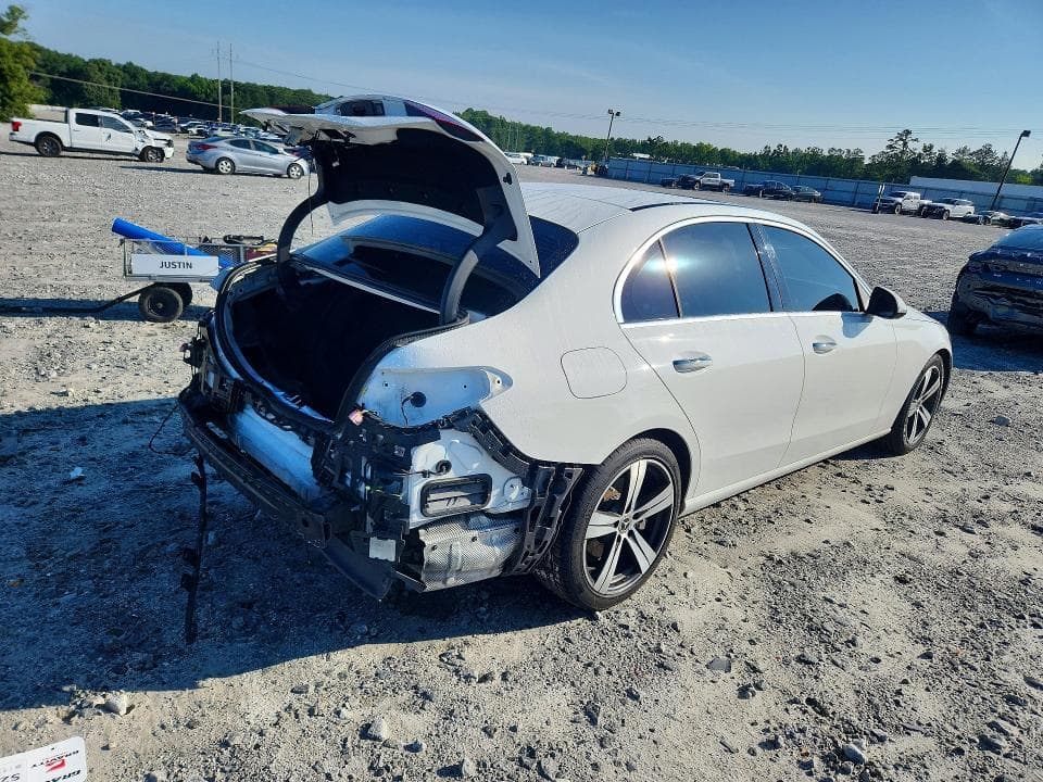 2022 MERCEDES-BENZ C 300 3