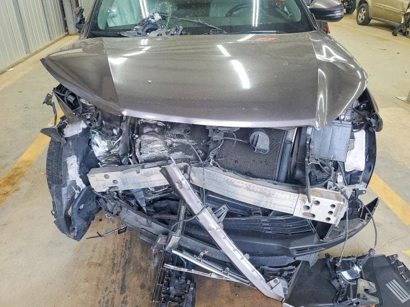 2017 TOYOTA HIGHLANDER LIMITED 11