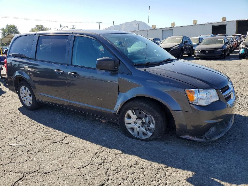 2019 DODGE GRAND CARAVAN SE 4